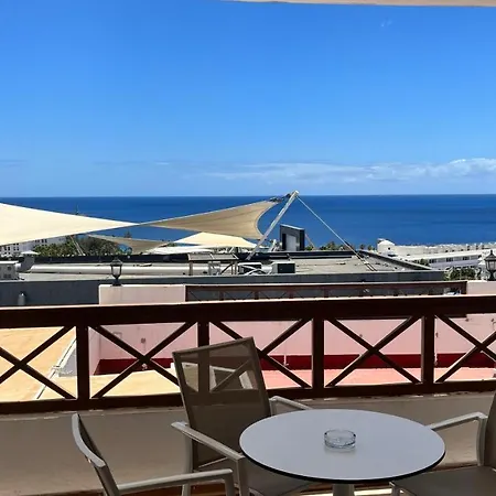 La Cumbre 4a - Sea Views -2 Bed - 2 Bath - Mezzanine Floor - Aircon - Uk Tv Puerto del Carmen (Lanzarote)