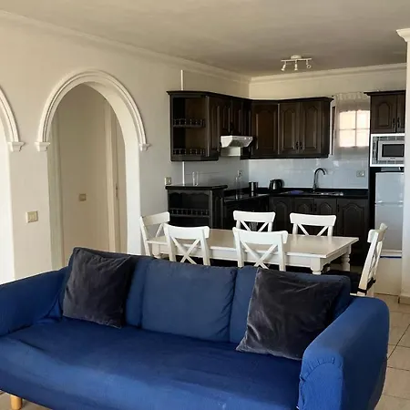 La Cumbre 4a - Sea Views -2 Bed - 2 Bath - Mezzanine Floor - Aircon - Uk Tv Apartment Puerto del Carmen (Lanzarote)