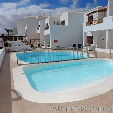 La Cumbre 4a - Sea Views -2 Bed - 2 Bath - Mezzanine Floor - Aircon - Uk Tv Apartment Puerto del Carmen (Lanzarote)